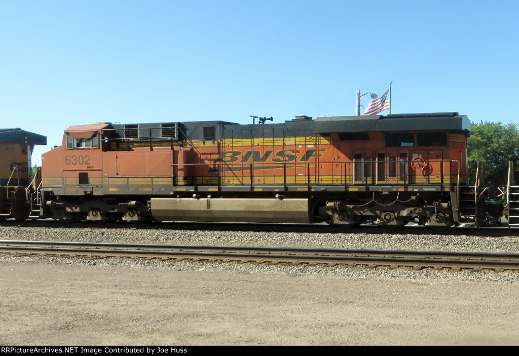 BNSF 6302